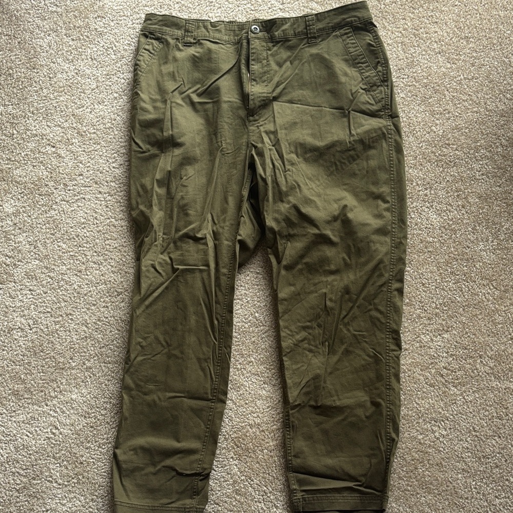 Women’s Old Navy Olive Green Pants
